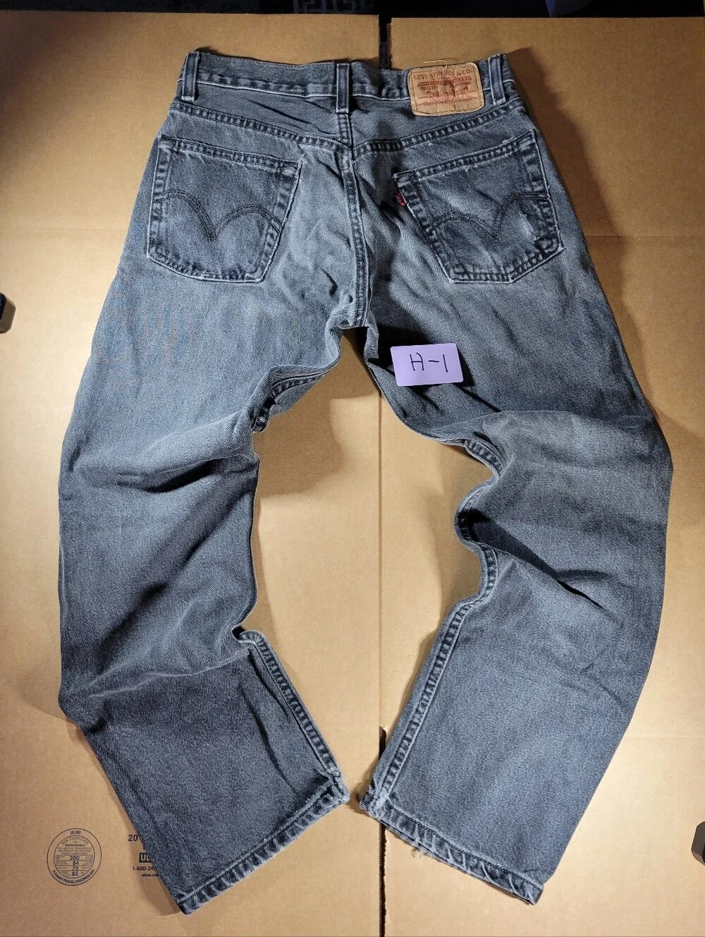 Vintage Levi's Men's Washed Gray Regular fit Jeans distressed